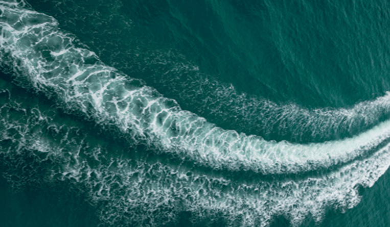 wake trail left by boat